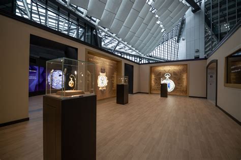 patek philippe grande exposition|Patek Philippe art gallery.